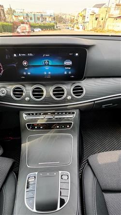 مرسيدس بنز E-Class